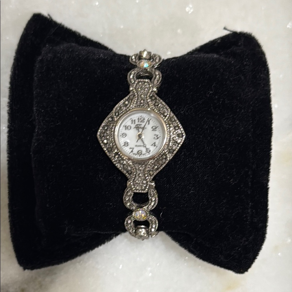 Elegant Silver Women's Watch